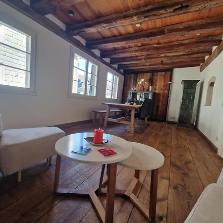 Historic Cozy Flat In Citycenter By Constance Apartman